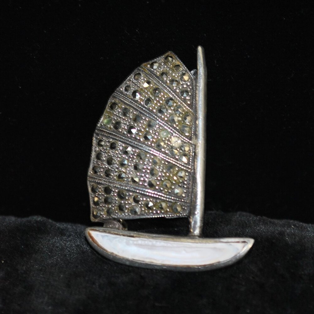 Vintage ND 925 Sterling Silver Marcasite Sailboat Brooch with Pearl Shell